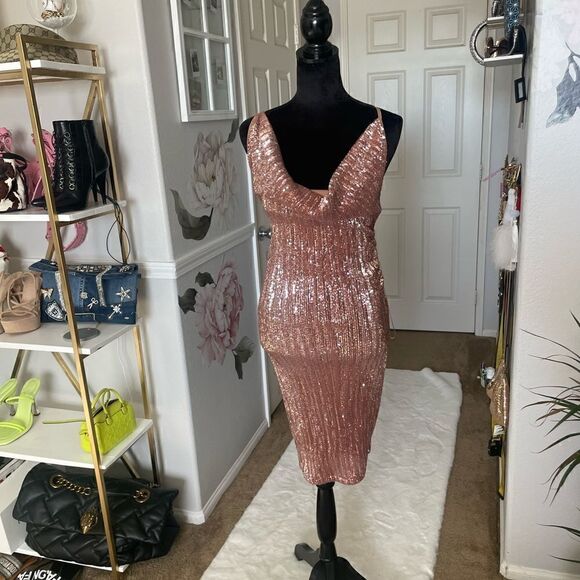 Naked Wardrobe Sequin Mini with Thigh Split, SZ M - Picture 1 of 9